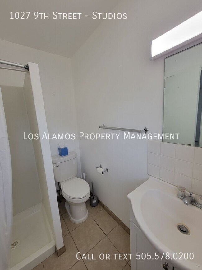 Building Photo - 1027 9th St