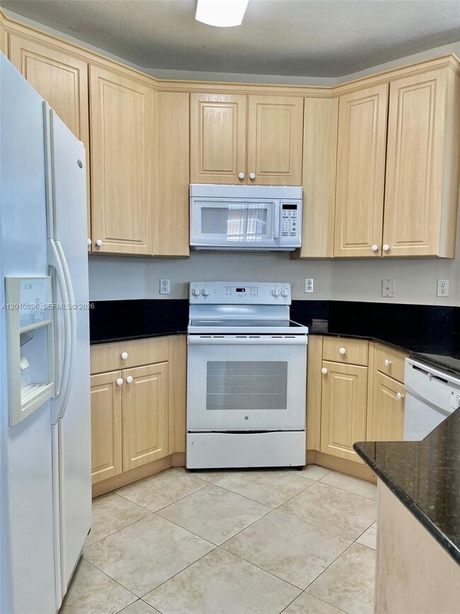 Building Photo - 8514 NW 111th Ct