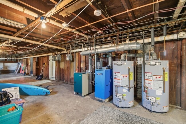 Building Photo - 984 York Ave