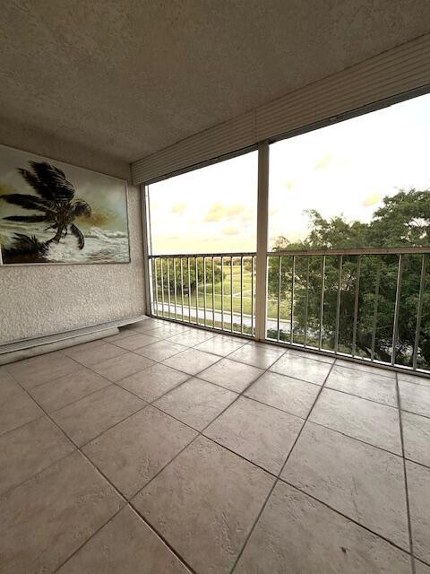 Building Photo - 4570 NW 18th Ave