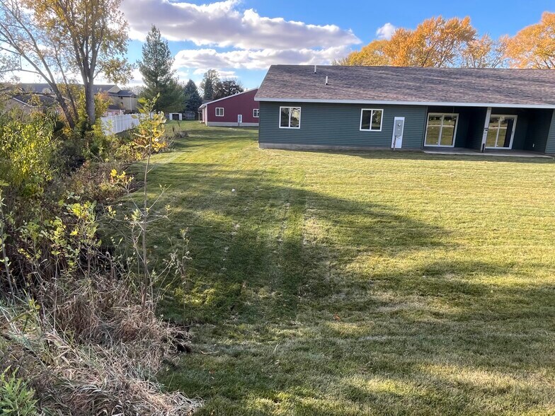 Building Photo - 1506 Delta Dr