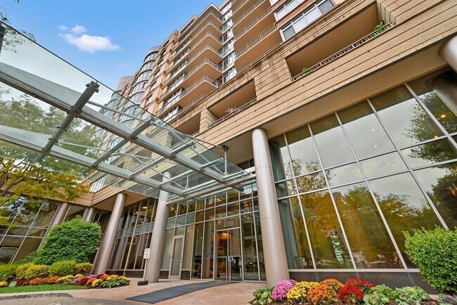 Building Photo - 8100 River Rd