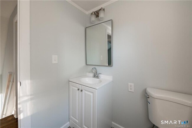 Building Photo - 927 Birmingham St