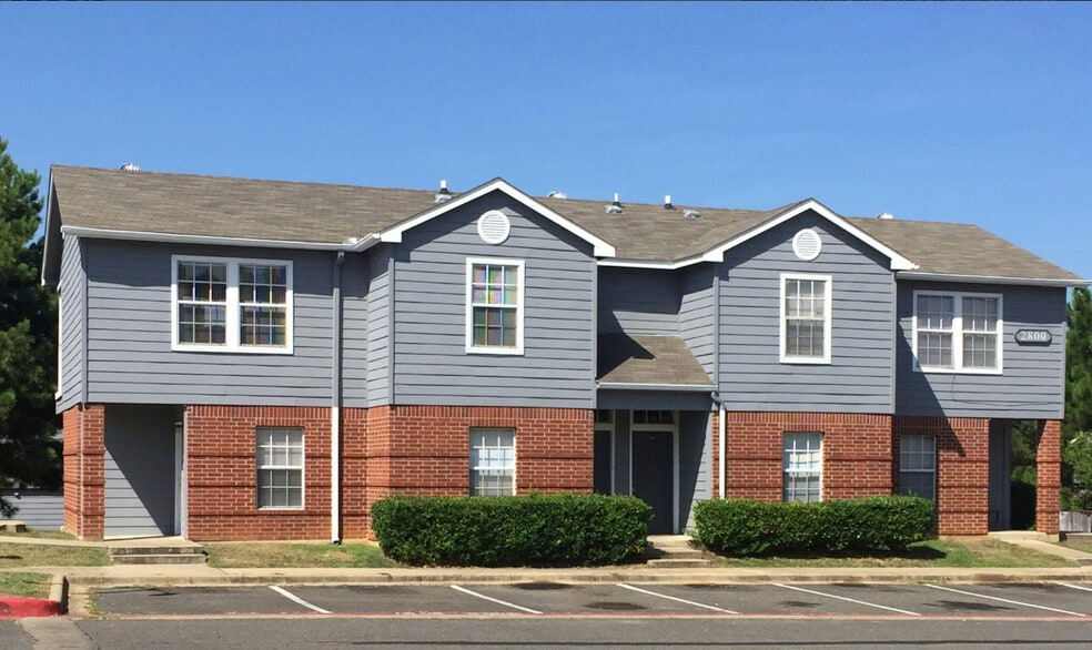 Building Photo - Highland Village