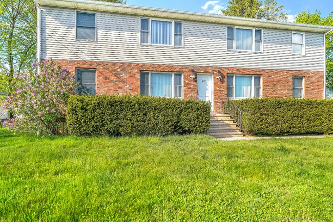 Primary Photo - 217 Charlotte St