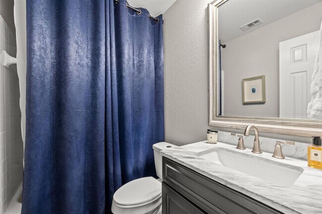 Building Photo - 1506 Woodstone S