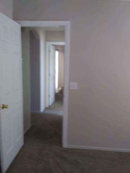 Building Photo - 2931 Sombrero Dr