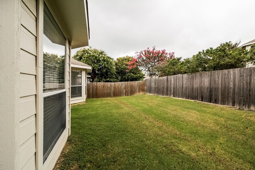 Building Photo - 2809 Berry Hill