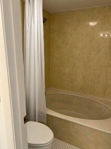 Building Photo - 11234 Green Lake Dr