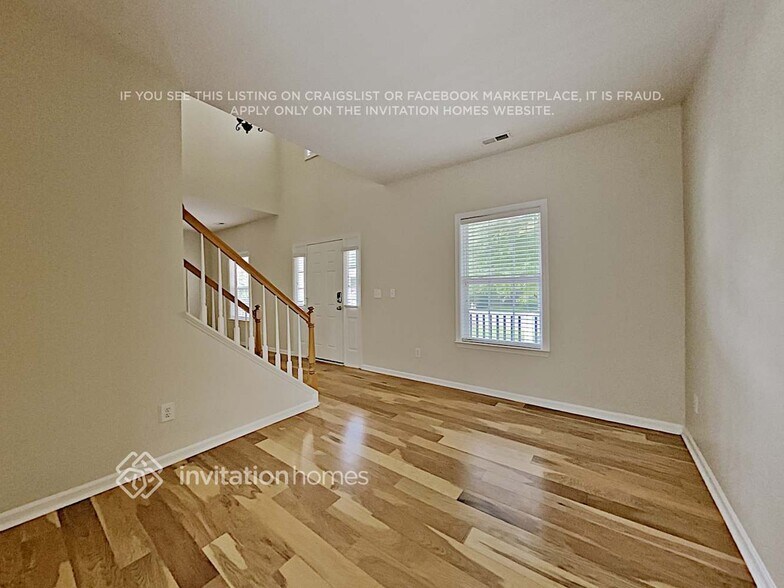 Building Photo - 8670 Brook Glen Ln