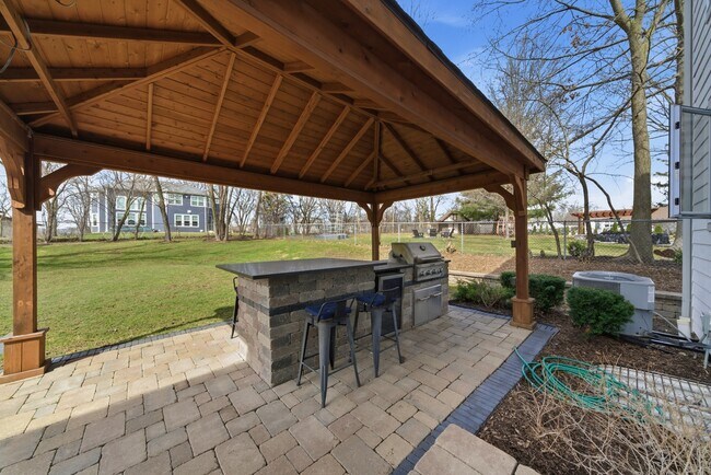 Building Photo - 7814 Brookbank Rd