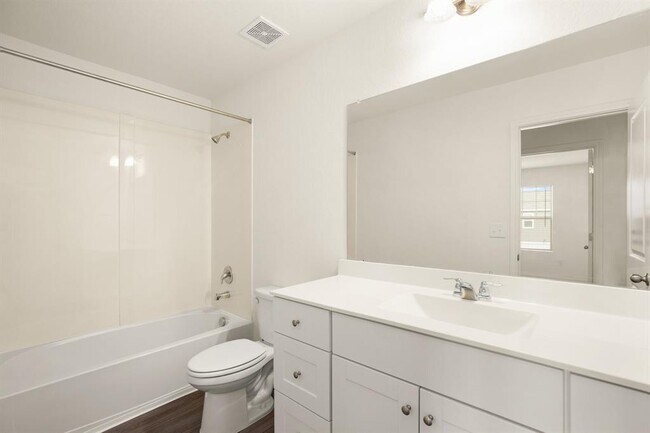 Building Photo - 14501 John Marshall Bend