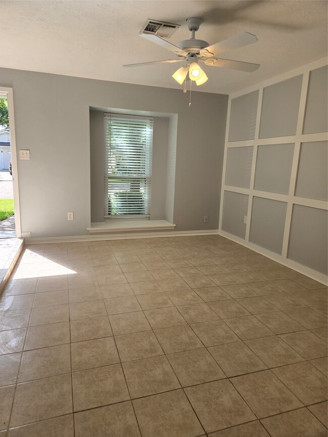 Building Photo - 1503 Ramada Dr