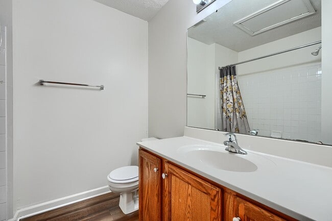 Building Photo - 9847 Bale Ct