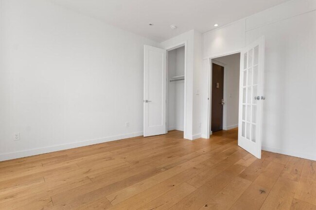 Building Photo - 2 bedroom in New York NY 10011