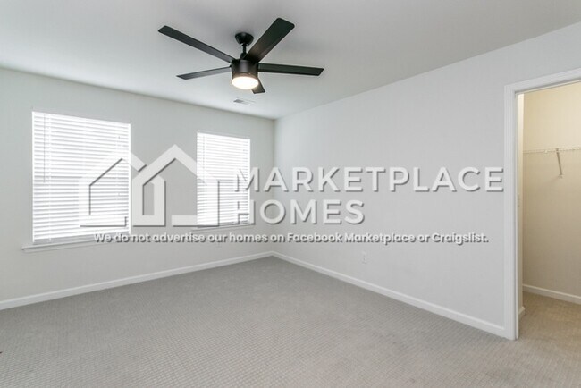 Building Photo - 433 Stonefield Cir
