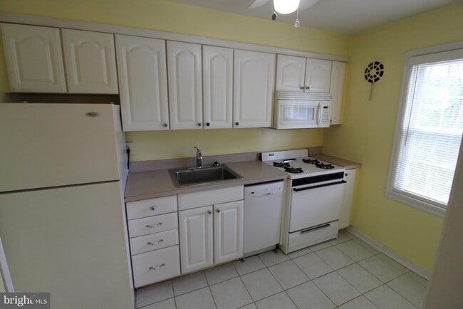 Building Photo - 1413 Belle View Blvd