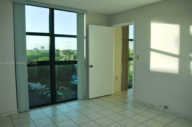 Building Photo - 11750 SW 18th St