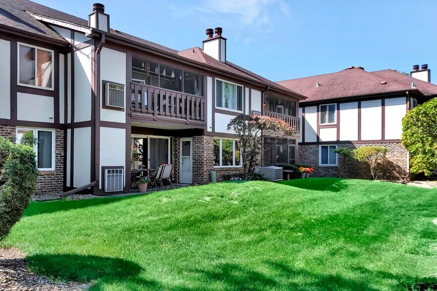 Back of Complex - 15718 Orlan Brook Dr