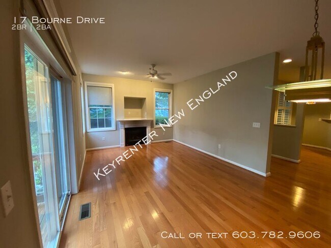 Building Photo - 17 Bourne Dr