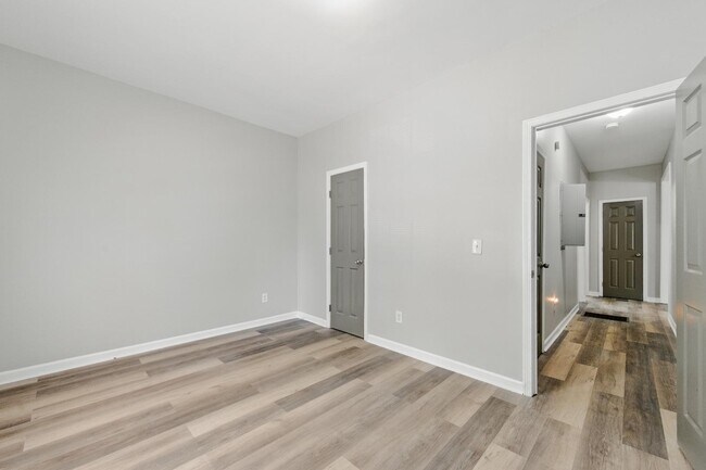Building Photo - 2271 Sisk St NW