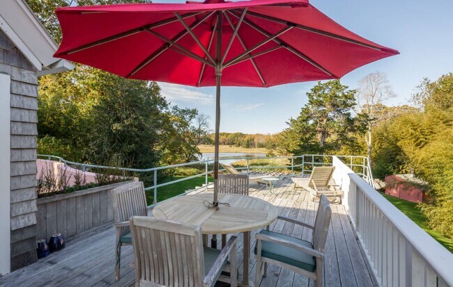 Building Photo - 69 Fresh Pond Rd