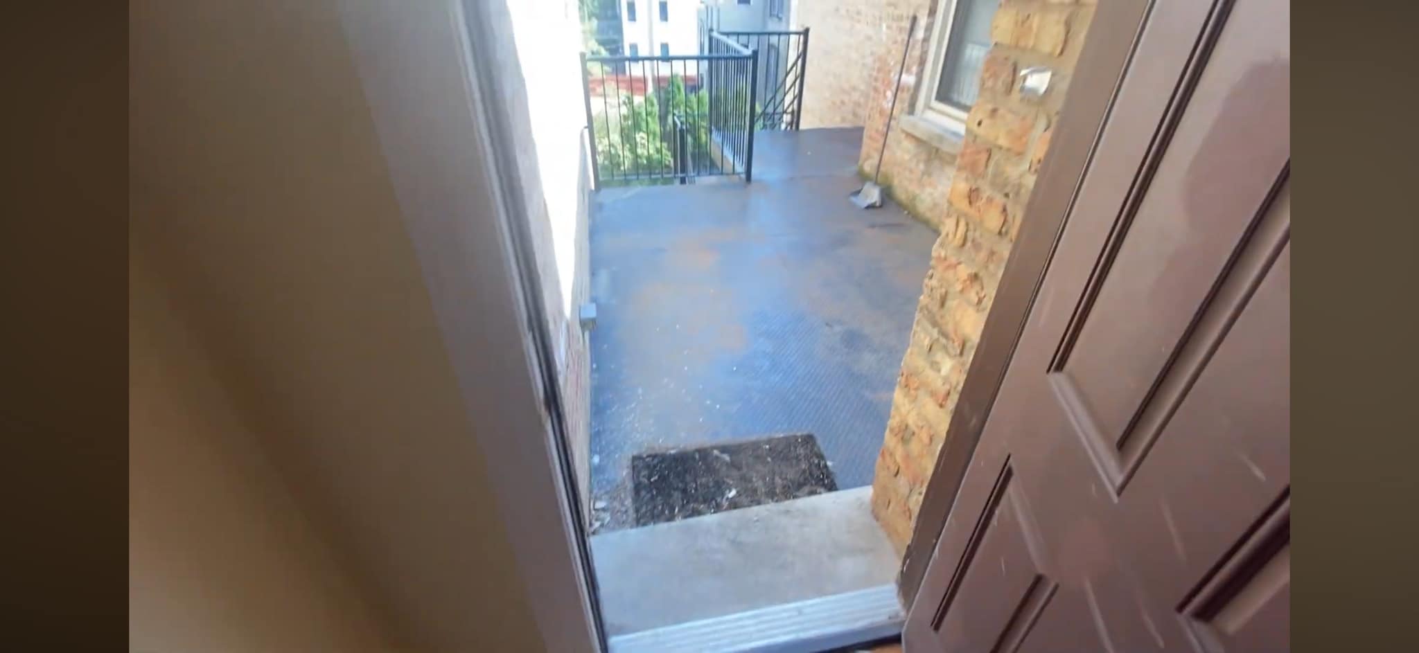 Building Photo - 2248 W Morse Ave