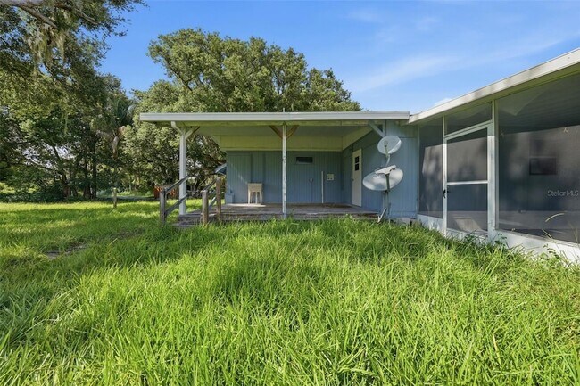 Building Photo - 1096 Navajo Dr