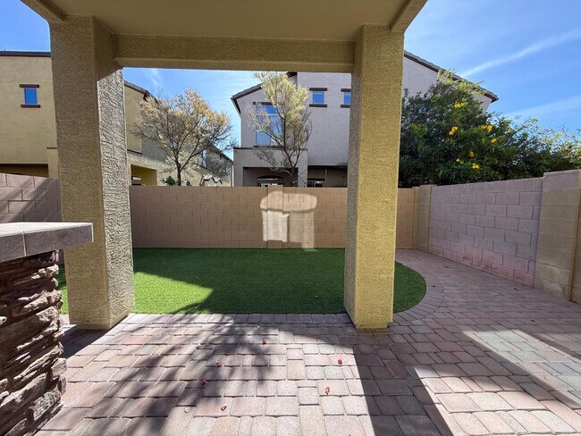 Building Photo - 2725 E Mine Creek Rd