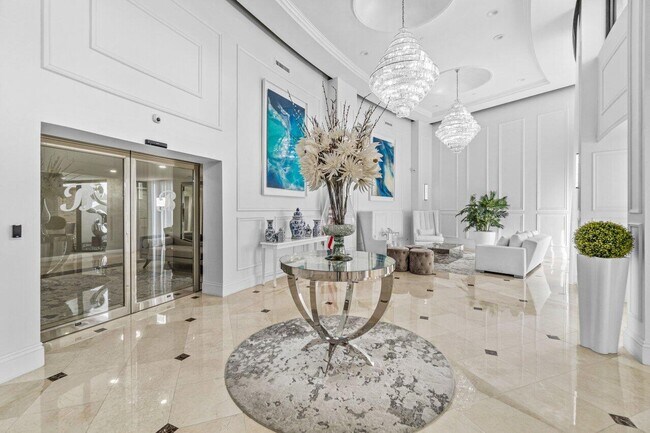 Building Photo - 4740 S Ocean Blvd