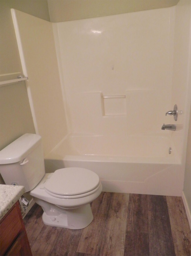 Building Photo - 1011 W 23rd St