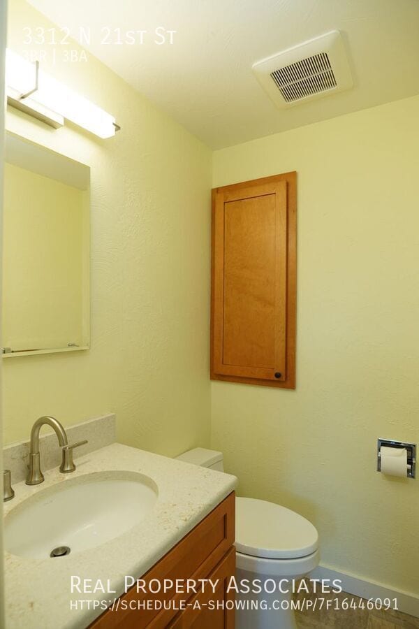 Building Photo - 3312 N 21st St