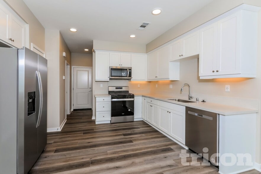 Building Photo - 24676 Tesoro Ct