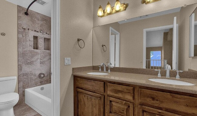 Building Photo - House for Rent in Baylor