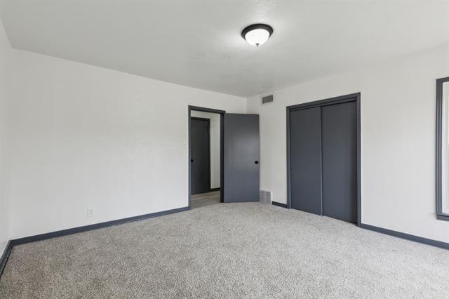 Building Photo - 3737 Bilglade Rd