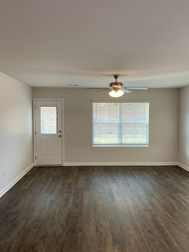 Building Photo - 2162 Kilpatrick LN