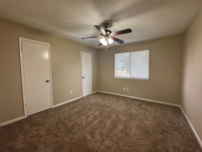 Building Photo - 15002 Dunster Ln