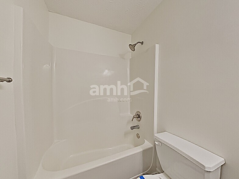 Building Photo - 2462 Heatherton Ct