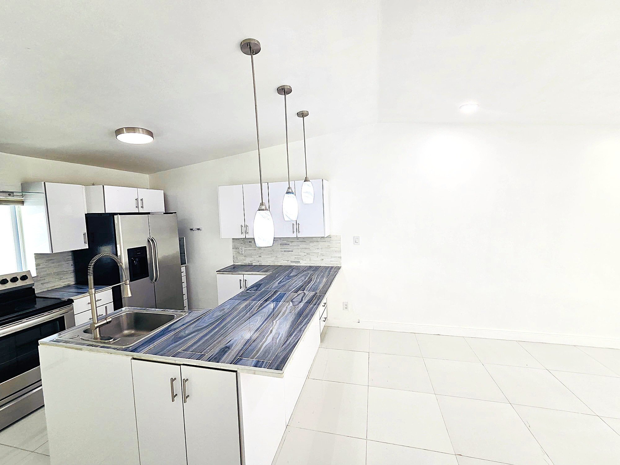 Building Photo - 20845 Grouper Dr