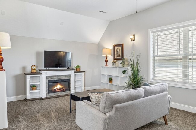 Building Photo - 8325 Turnbull Dr
