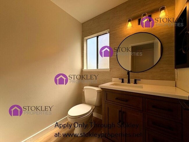 Building Photo - 622 Sutton Ct