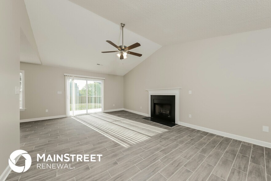 Building Photo - 4865 Lance Ridge Ln