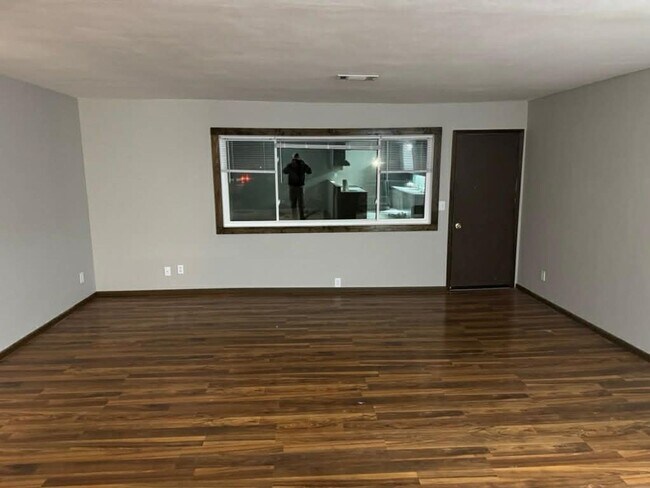 Building Photo - 1705-1709 Kimball