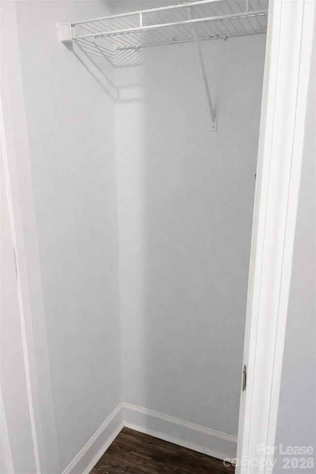 Building Photo - 211 Kingville Dr