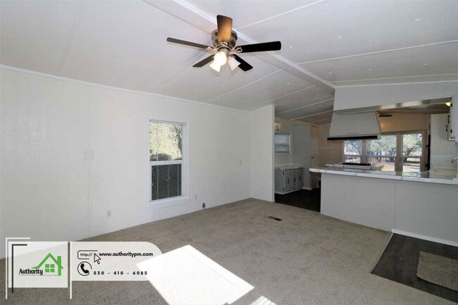 Building Photo - 3466 Shirley St