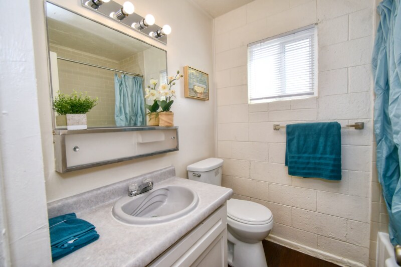 Building Photo - 8700 Norton St