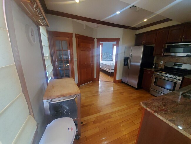 Building Photo - 2BD 2 Bath With Loft in Cambridge Central ...