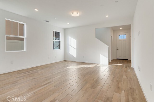 Building Photo - 10865 Pala Bells St