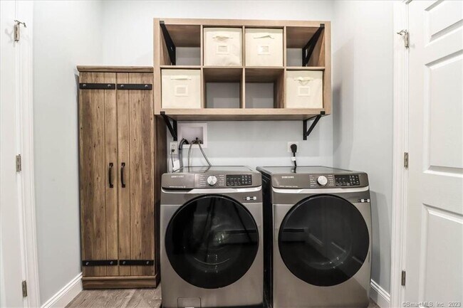 Building Photo - 29 CT-55