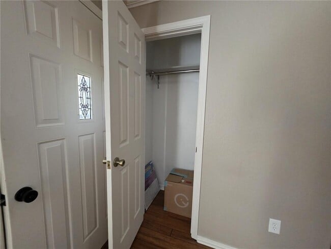 Building Photo - 29 Dunedin Dr